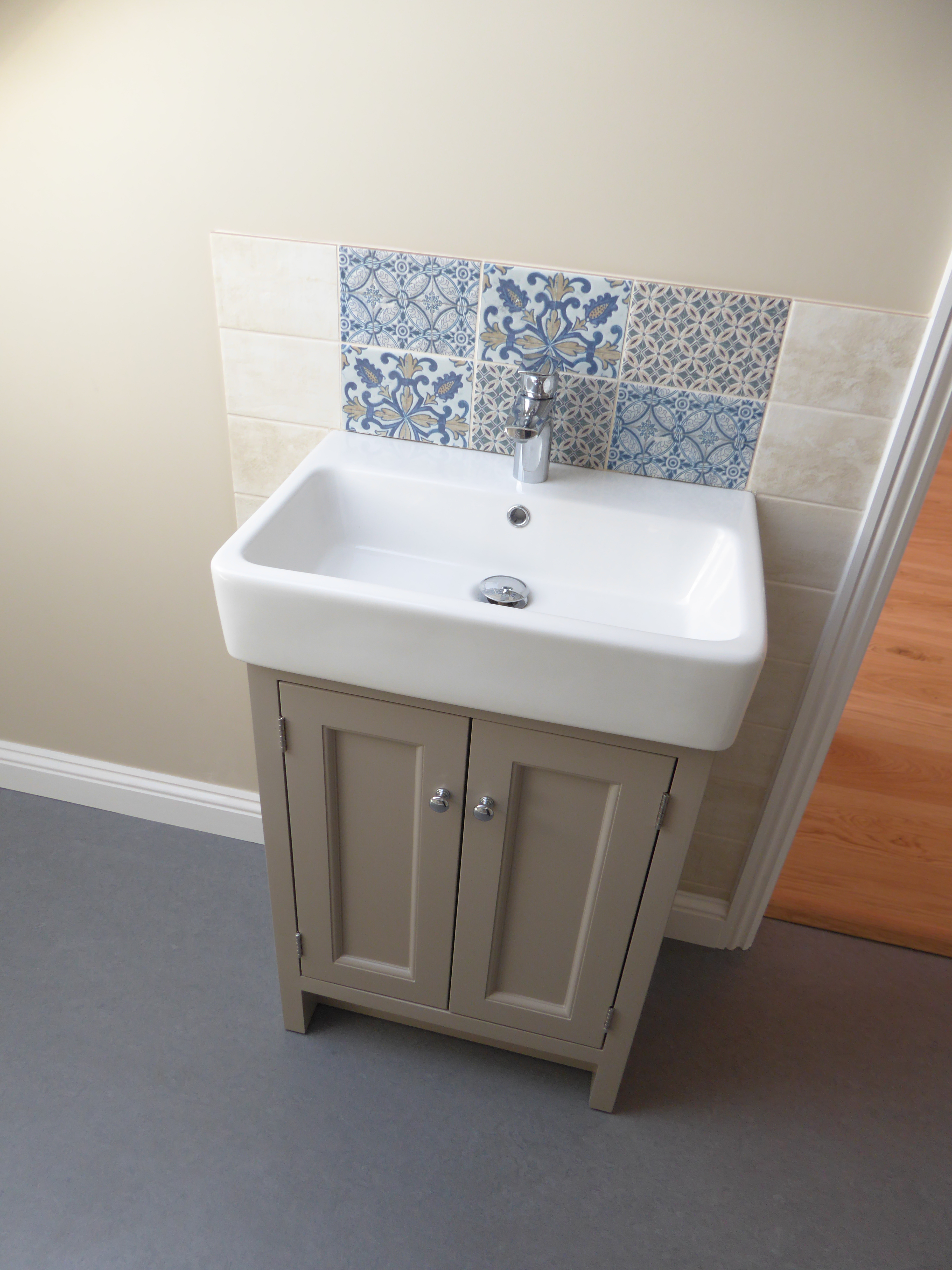 Vanity unit